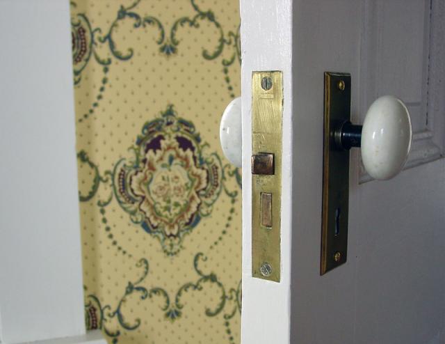 Brass doorknob assembly