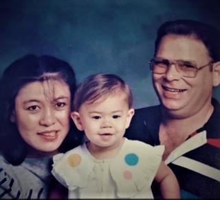 Family portrait of Sammee Breckon with her mom and dad.